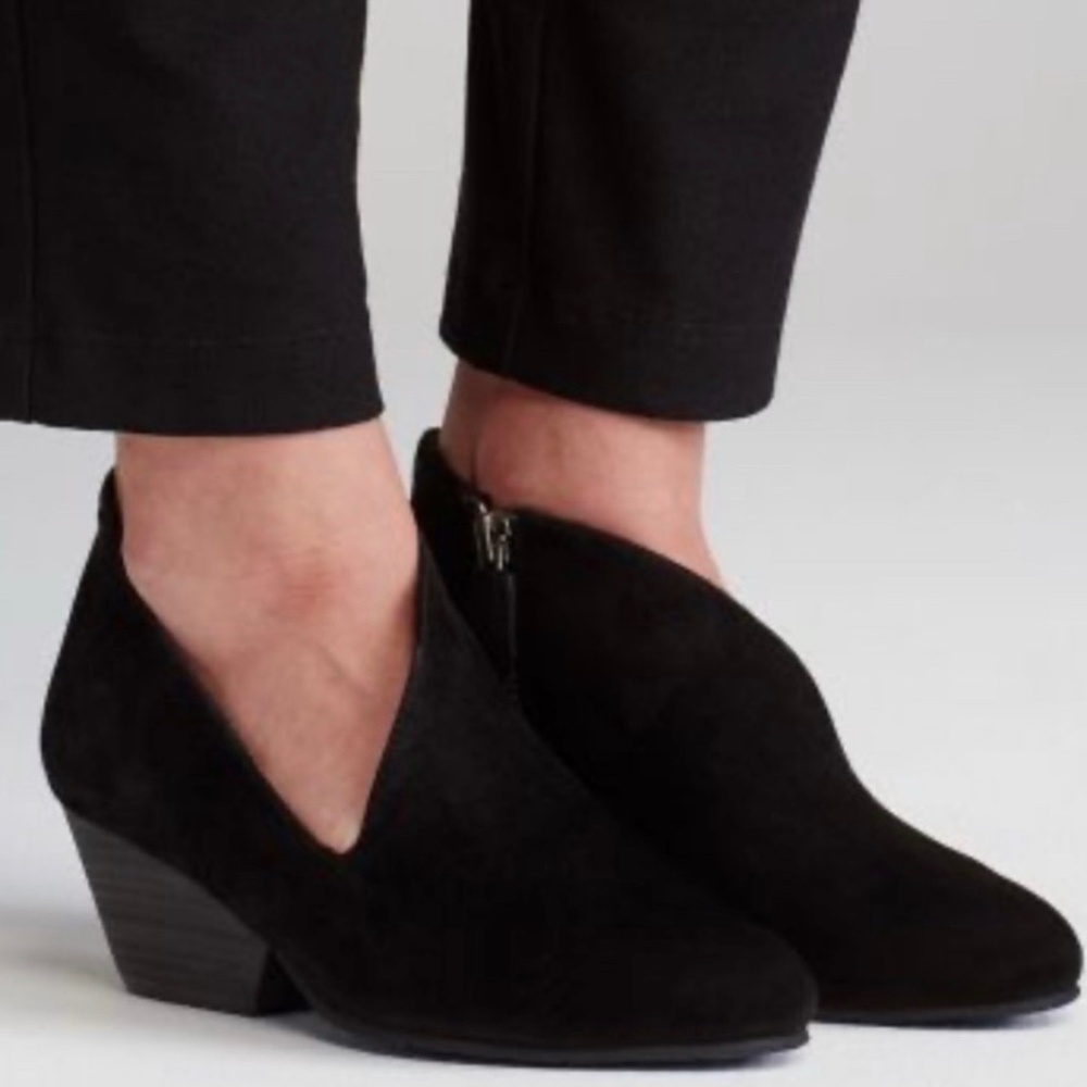 Eileen Fisher Black Ankle Booties